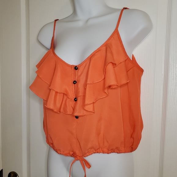 TCEC Cropped Frill Tank Top - Picture 7 of 9